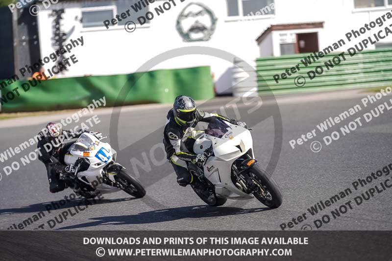 enduro digital images;event digital images;eventdigitalimages;mallory park;mallory park photographs;mallory park trackday;mallory park trackday photographs;no limits trackdays;peter wileman photography;racing digital images;trackday digital images;trackday photos